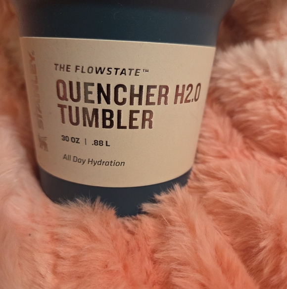 BNWT Stanley Blue Quencher H2.0 Tumbler 30oz. - Picture 2 of 5